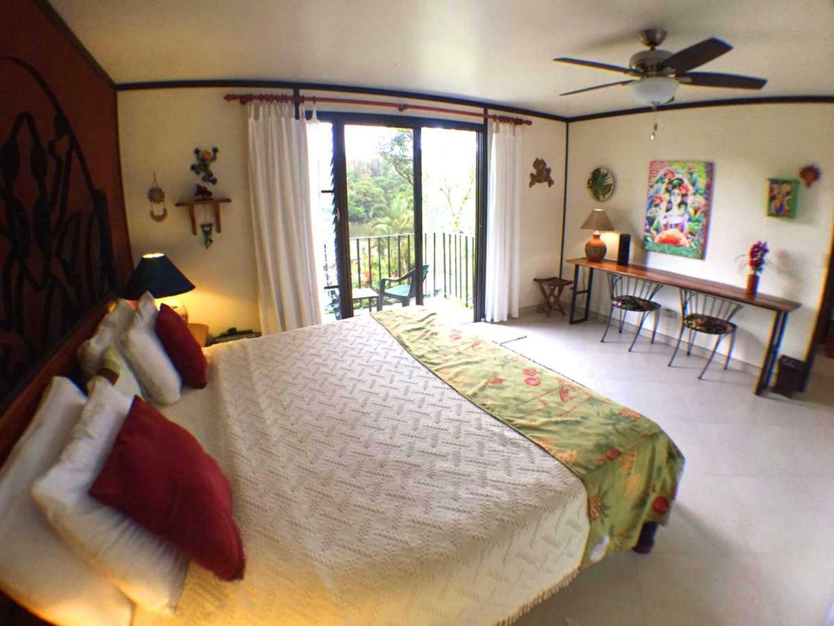 Lucky Bug Bed And Breakfast Nuevo Arenal Kültér fotó